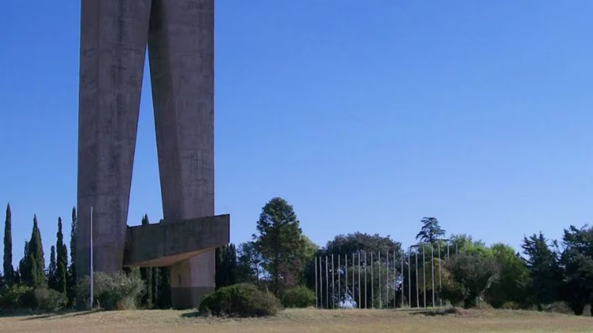 A cidade escondida de La Pampa, que esconde o maior monumento a John F. Kennedy fora dos Estados Unidos