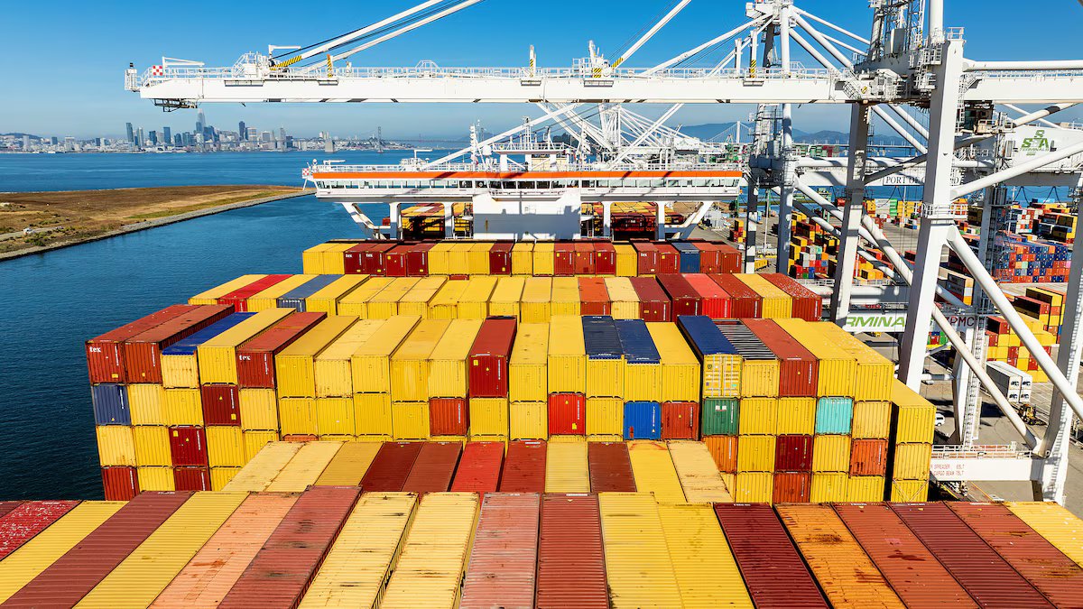 A queda da atividade já se faz sentir no comércio exterior. queda acentuada nas importações