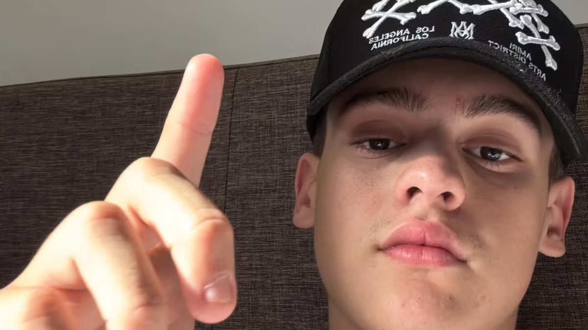 Bautista, filho de Pampita e Benjamin Vicunya, cresceu; é assim que ele se prepara para o boxe