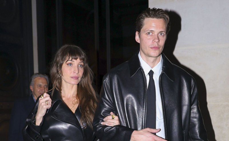 Bill Skarsgard faz uma rara aparição pública com sua namorada de longa data, Alida Moberg | Alida Moberg, Bill Skarsgard | Notícias e fofocas sobre celebridades | Entretenimento, fotos e vídeos