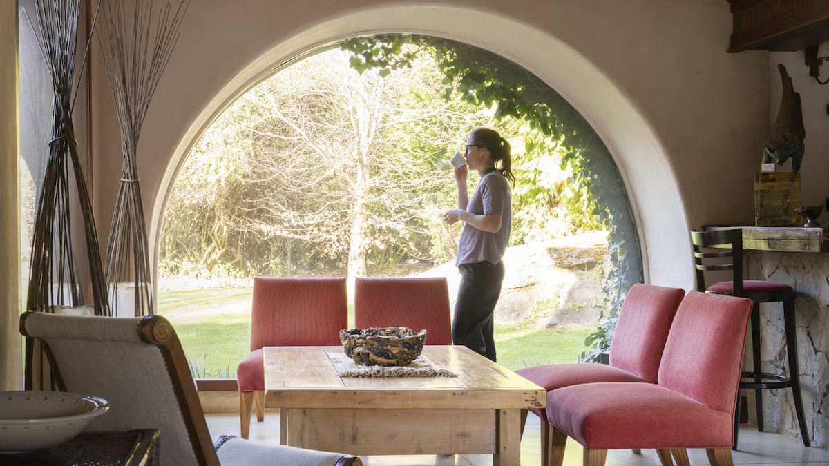 Charmoso hotel à beira do lago com poucos quartos e administrado por seus proprietários