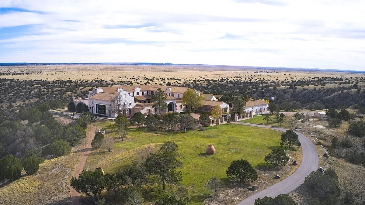 Como o Zorro Ranch, propriedade onde Jeffrey Epstein abusou de menores, que se tornará um retiro cristão.