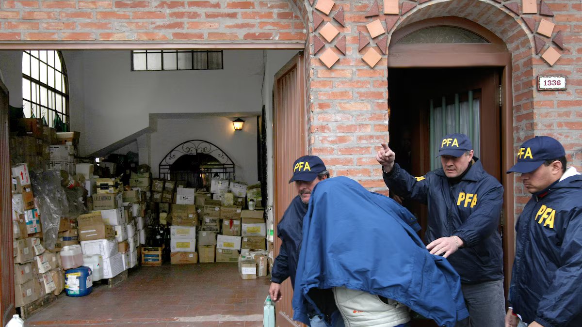 Eles condenam até 8 anos de prisão as pessoas que falsificaram o Ektafer injetável e causaram quatro mortes.