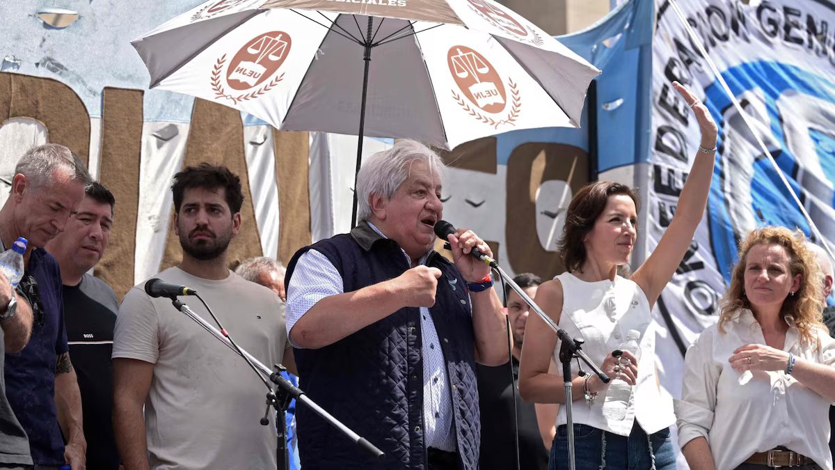 Eles ordenam liminar rescindindo o acordo de transferência para a cidade de Buenos Aires