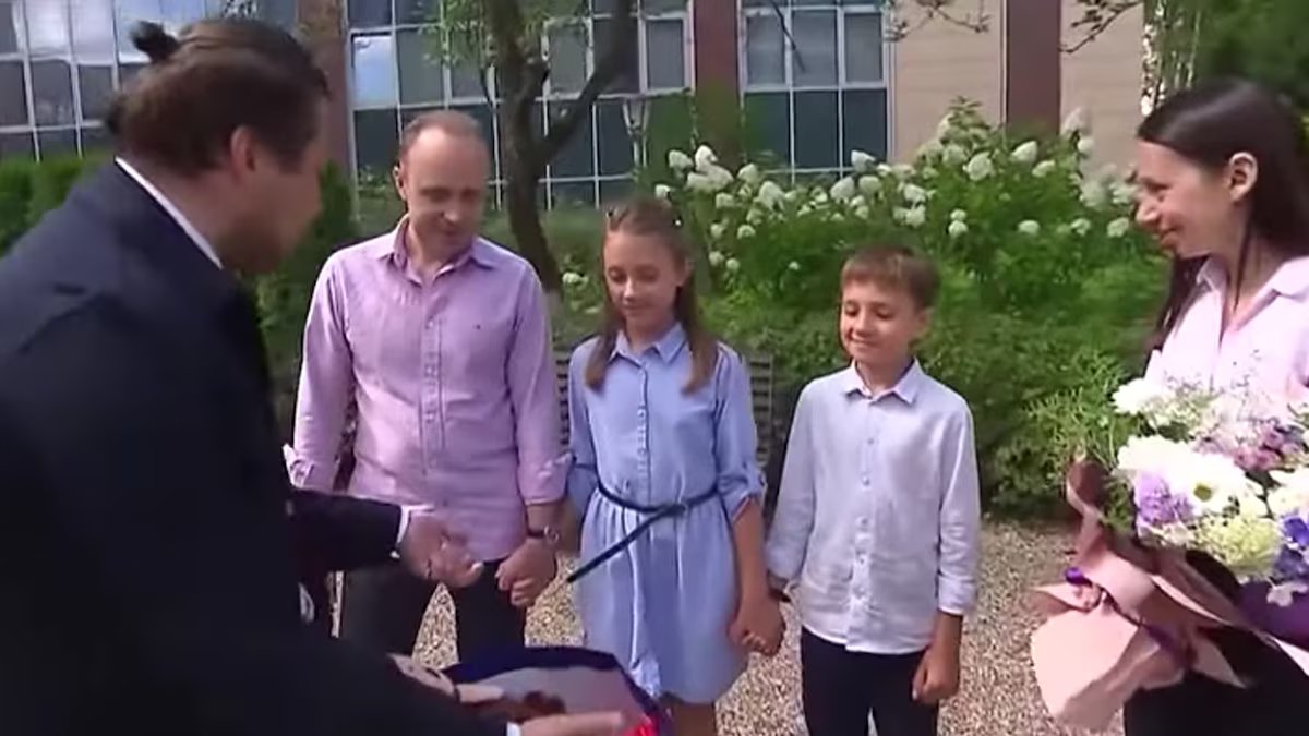 Eles tinham filhos, documentos legais e uma fachada perfeita até que alguém os descobriu