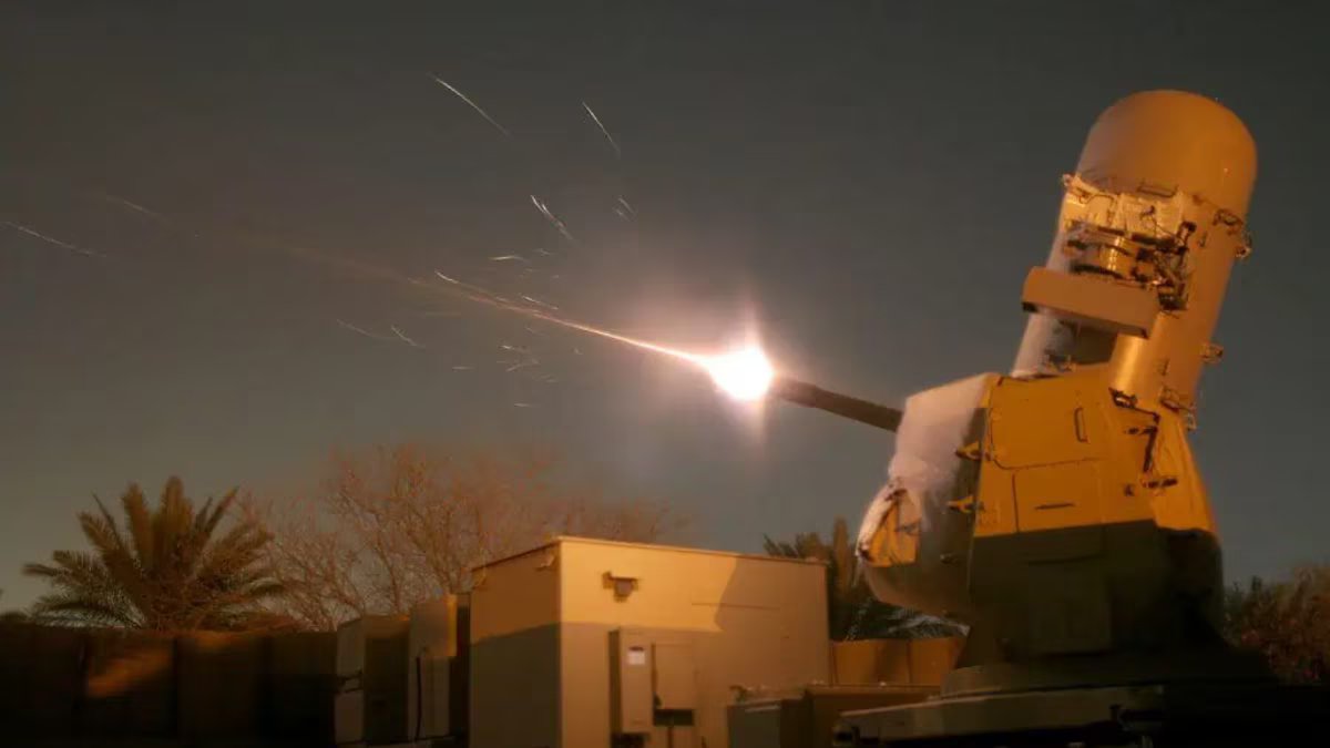 Enquanto o sistema de defesa derruba três mísseis apontados à Embaixada dos EUA em Bagdá