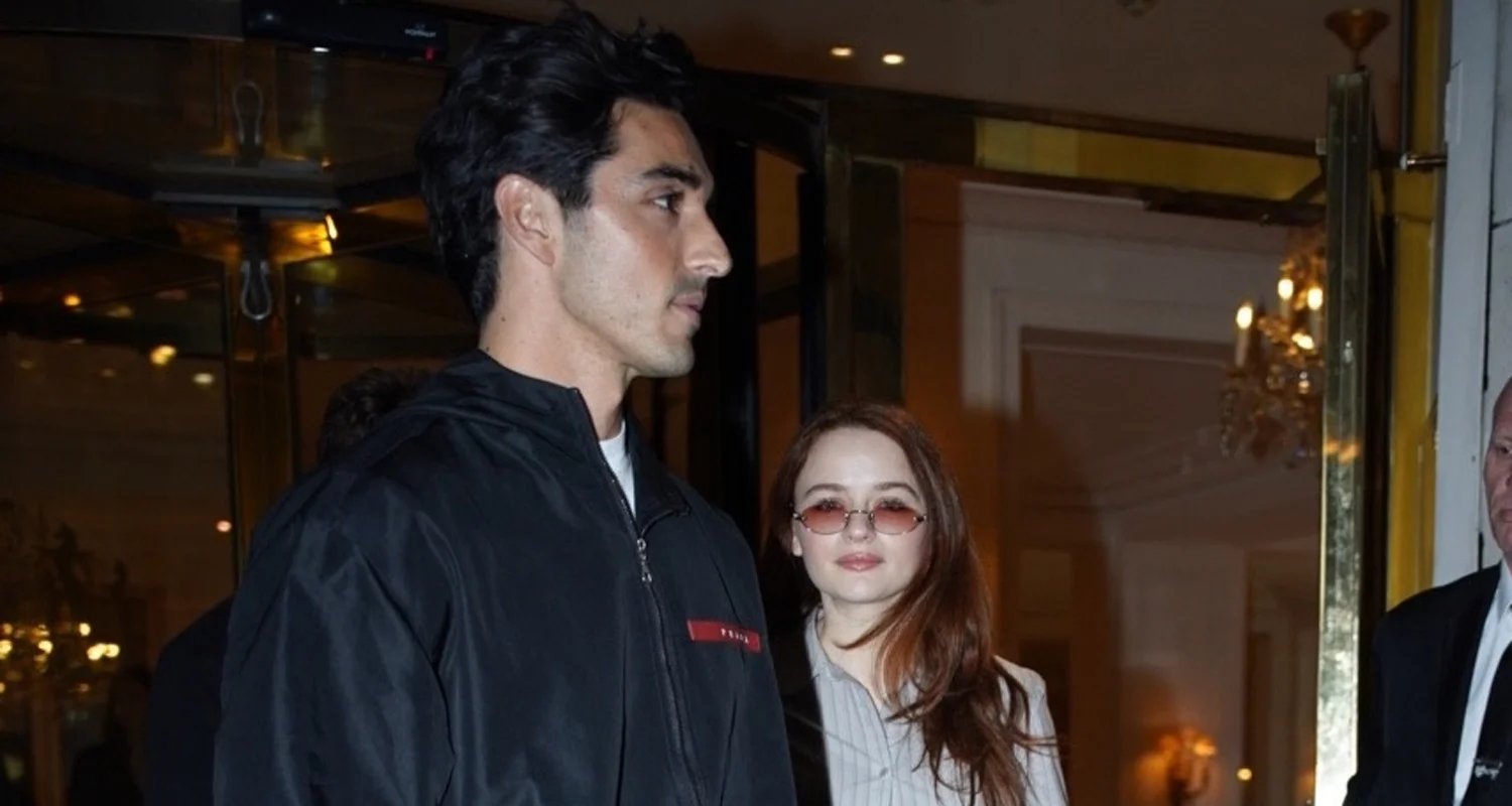 Estrelas de ‘Barraca do Beijo’ Joey King e Taylor Zakhar Perez se reúnem em Paris em meio à Fashion Week | Joey King, Taylor Zakhar Perez | Notícias e fofocas sobre celebridades | Entretenimento, fotos e vídeos