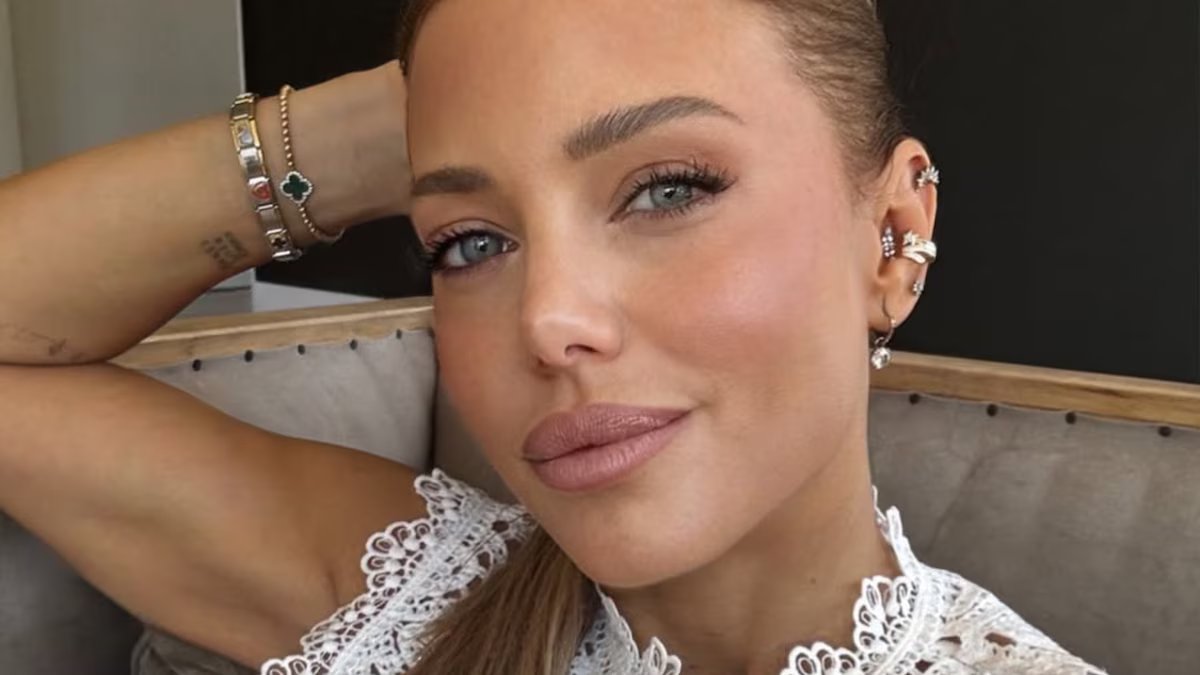 Evangelina Anderson passou por pesquisa após cirurgia nas cordas vocais