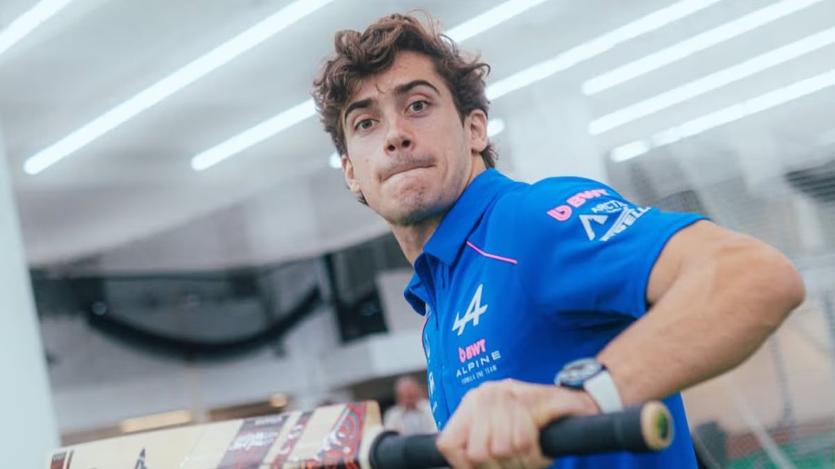 Franco Colapinto foi incentivado a jogar críquete na Austrália, mas nada saiu como esperado