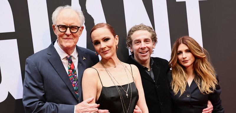 John Lithgow comemora noite de estreia de ‘Giant’ na Broadway em meio a ótimas críticas por sua atuação como Roald Dahl | aya cash, Blythe Danner, Bobby Cannavale, Broadway, David Manis, Elliot Levey, Jesse Tyler Ferguson, Joe Tippett, John Lithgow, Justin Mikita, Morgan Spector, Phillipa Soo, Rachael Stirling, Rebecca Hall, Rodd Cyrus, Sara Bareilles, Sarah Paulson, Stella Everett | Notícias e fofocas sobre celebridades | Entretenimento, fotos e vídeos