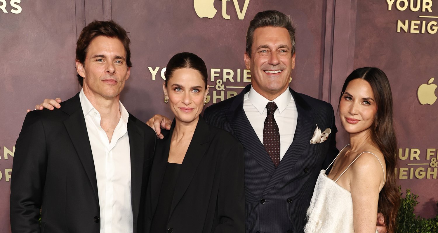 Jon Hamm se junta aos co-estrelas James Marsden, Amanda Peet e Olivia Munn na estreia da 2ª temporada de ‘Your Friends & Neighbours’ em Nova York | Amanda Peet, Anna Osceola, Bre Blair, Dave Quay, Erin Robinson, James Marsden, Jennifer Mudge, Jon Hamm, Lena Hall, Manu Narayan, Matthew Rauch, Michael O’Keefe, Miriam Silverman, Olivia Munn, Randy Danson, Robert Bagnell, Robert Eli, seus amigos e vizinhos | Notícias e fofocas sobre celebridades | Entretenimento, fotos e vídeos