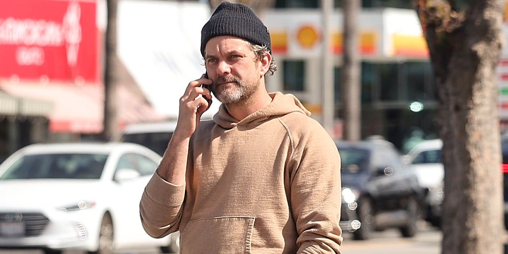 Joshua Jackson faz tarefas solo durante passeio em Los Angeles | Josué Jackson | Notícias e fofocas sobre celebridades | Entretenimento, fotos e vídeos