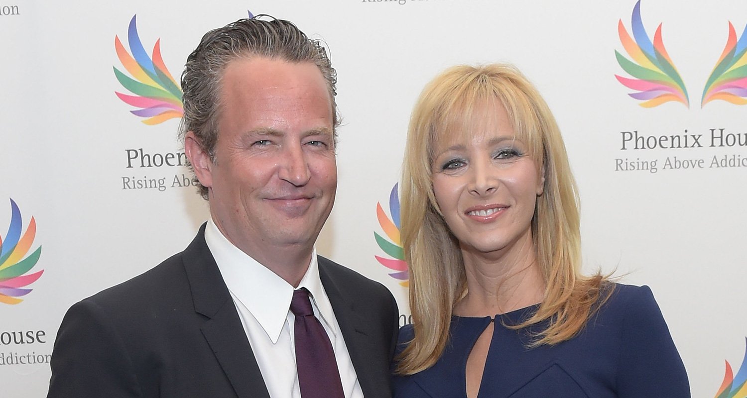 Lisa Kudrow diz que encontra conforto ao assistir reprises de ‘Friends’ após a morte de Matthew Perry | Amigos, Lisa Kudrow, Matthew Perry | Notícias e fofocas sobre celebridades | Entretenimento, fotos e vídeos