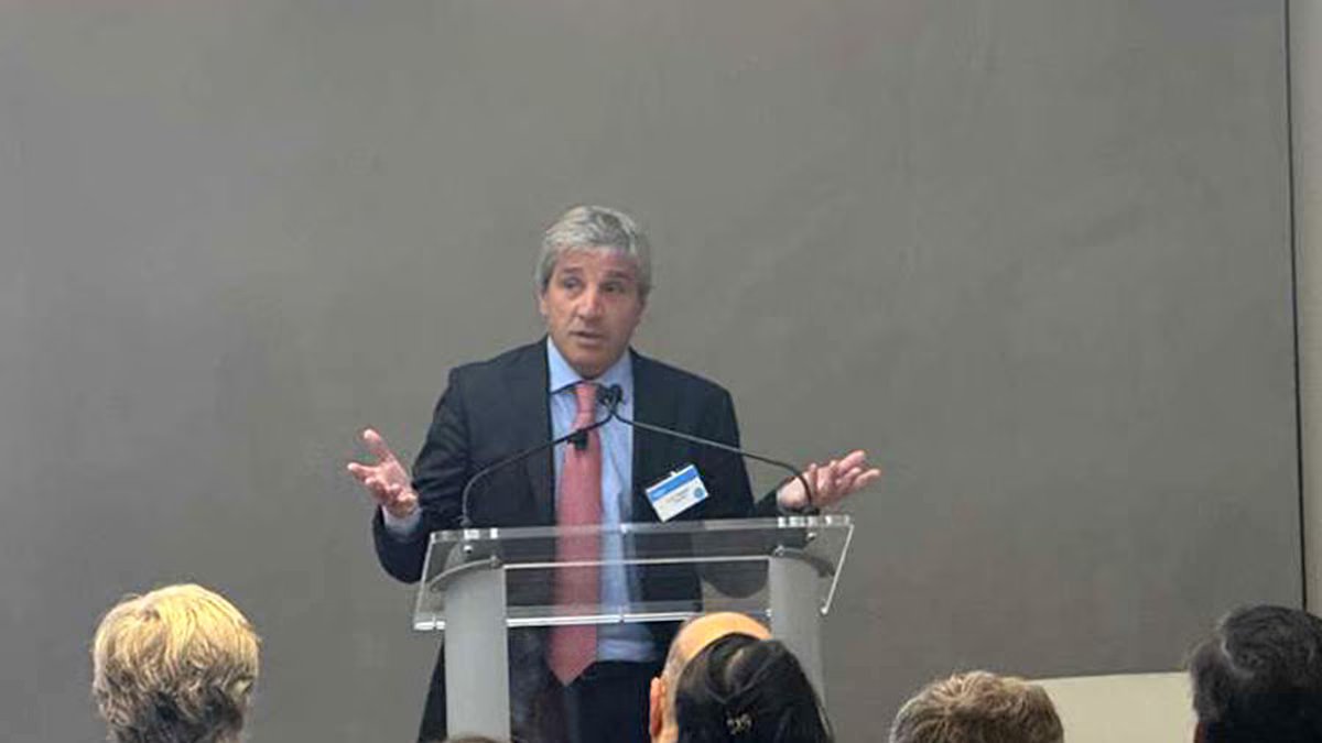 Luis Caputo disse que há registo de consumo e exportação. Irã permite a passagem de navios espanhóis por Ormuz