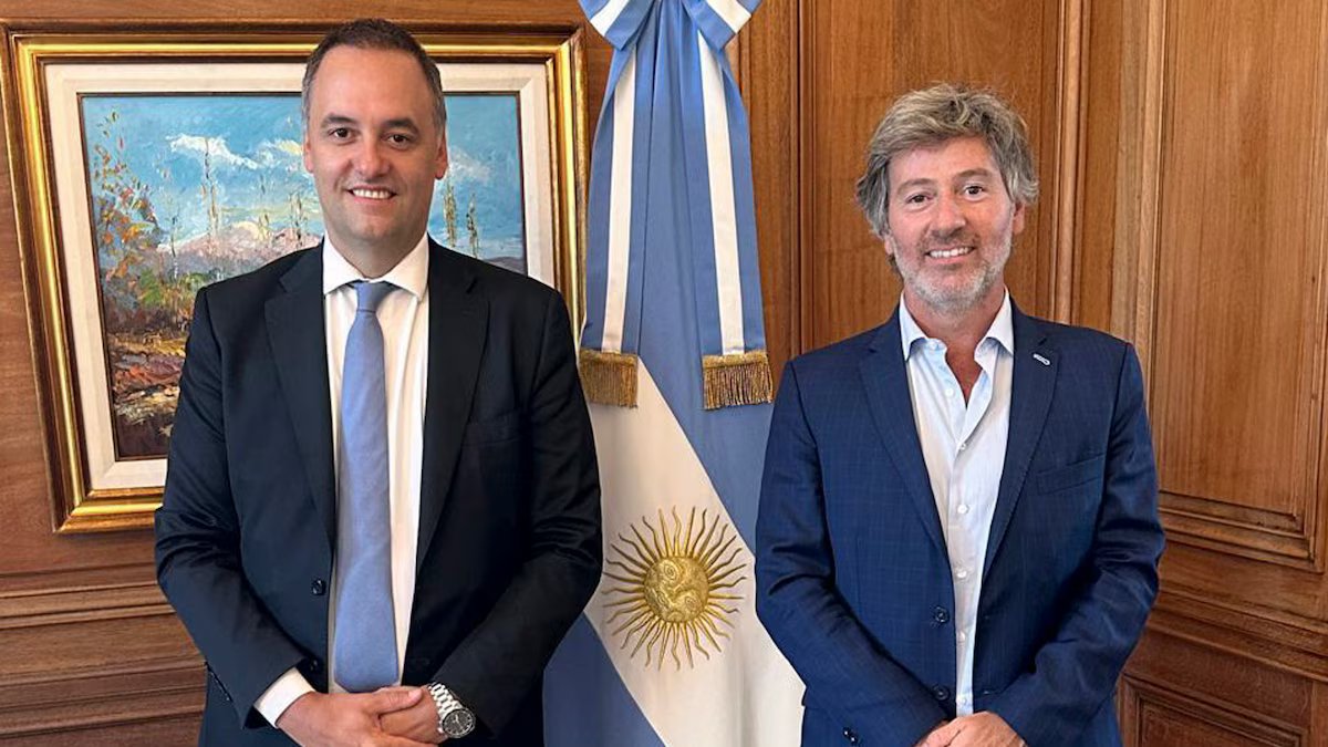 Mahiques já passou pelos gabinetes de Carina Millet e Adorni antes de ser empossada como nova Ministra da Justiça.