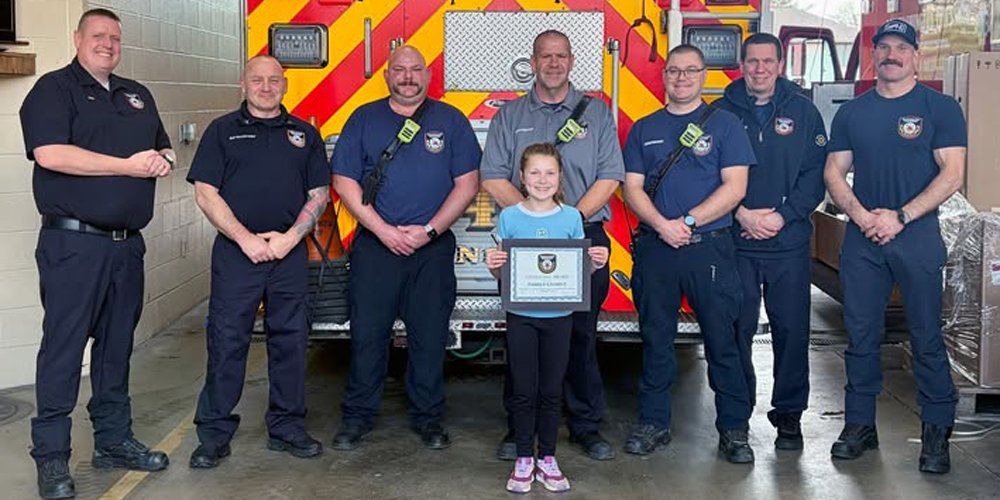 Menina, 9 anos, aclamada como heroína depois que raciocínio rápido salvou o dia em que alguém sofreu uma ‘emergência médica’ | Interesse Humano, Ohio | Notícias e fofocas sobre celebridades | Entretenimento, fotos e vídeos