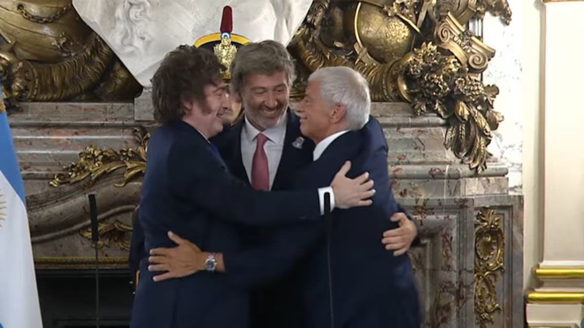 Miley quer, como K, que os jurados respondam a ela