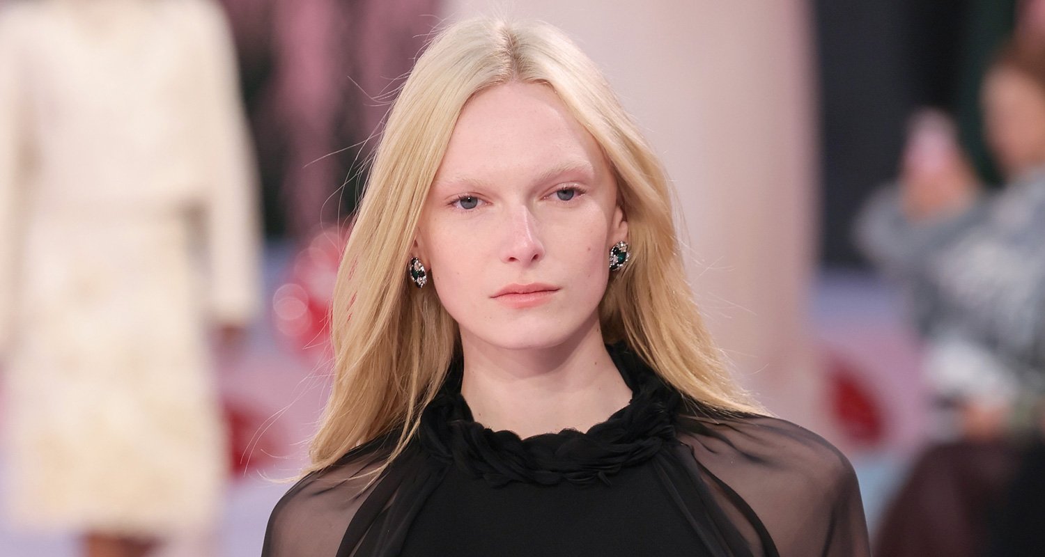 Modelo Alex Consani fará estreia como ator no cinema na comédia A24 ‘Peaked’, Owen Thiele e mais 3 adicionados ao elenco | A24, Alex Consani, Amy Sedaris, Elenco, Emil Wakim, Jaya Harper, Filmes, Owen Thiele, Peaked | Notícias e fofocas sobre celebridades | Entretenimento, fotos e vídeos