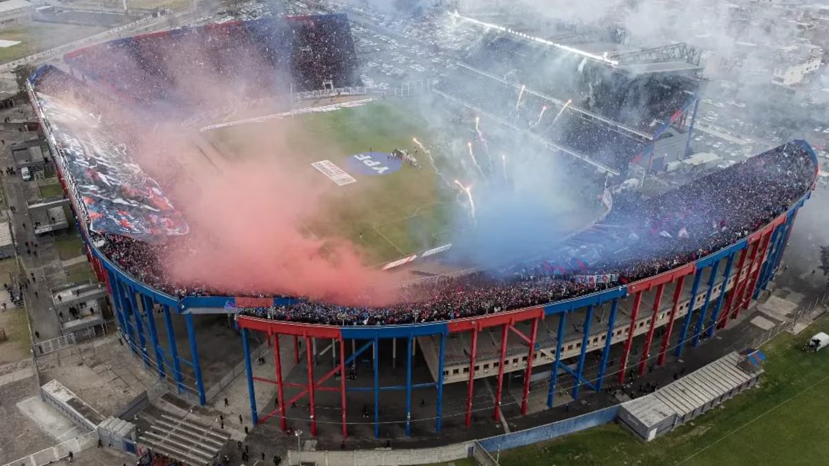 Moretti queria privatizar San Lorenzo por mais de 600 milhões de dólares. o papel do governo e dos empresários envolvidos;