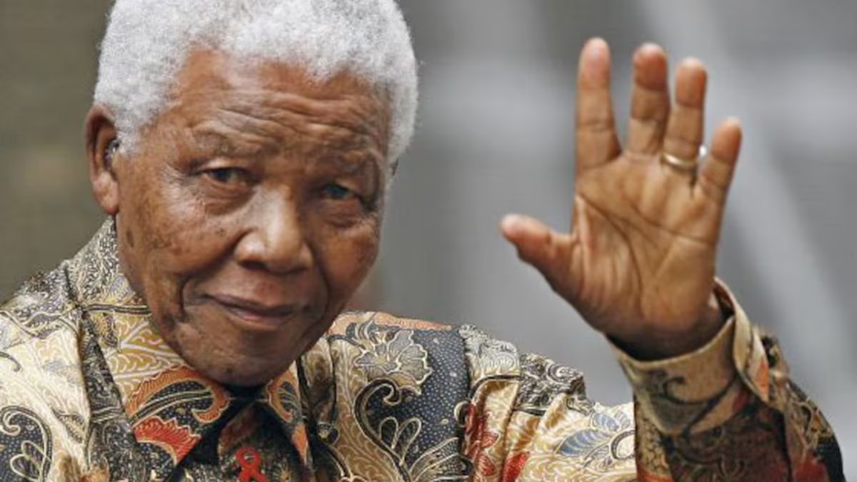 Nelson Mandela. “Tudo parece impossível até que seja feito”