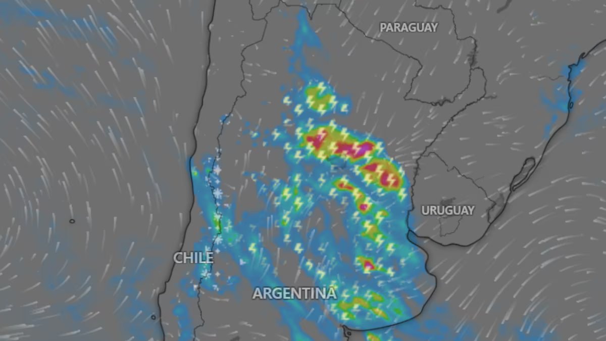 Neste sábado, 21 de março, está em vigor um alerta laranja e amarelo para furacões e ventos fortes.