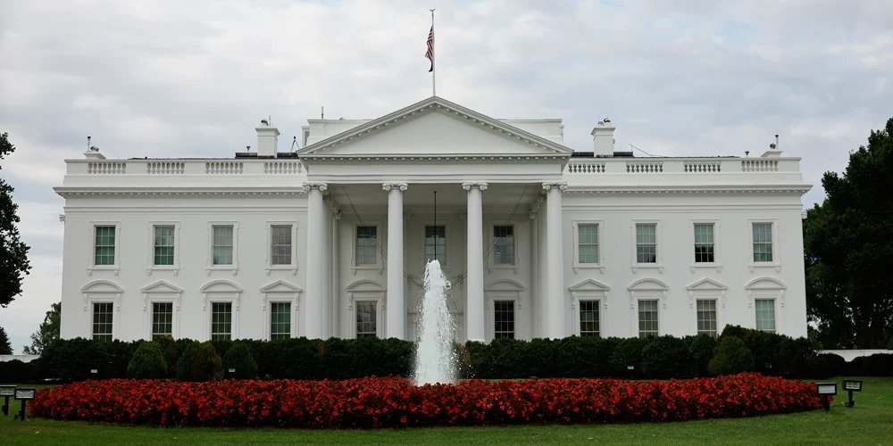 Nomeado por Trump compartilha nova proposta de renovação da Casa Branca em meio à polêmica adição de lounge | Donald Trump, Política | Notícias e fofocas sobre celebridades | Entretenimento, fotos e vídeos