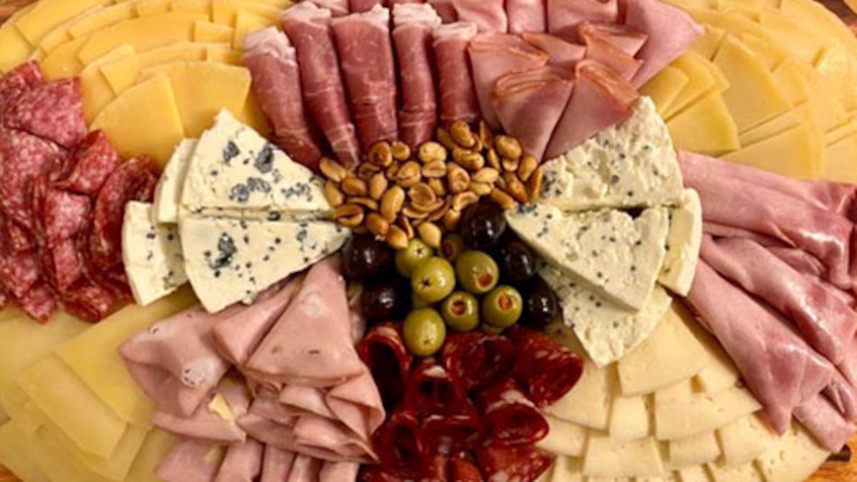 Nutricionista alertou sobre os perigos de petiscar