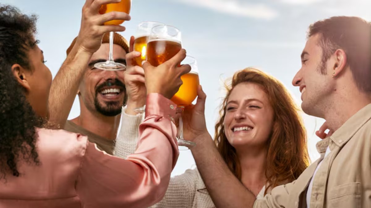 Nutricionista detalha qual bebida alcoólica causa mais ressacas e como a cor afeta