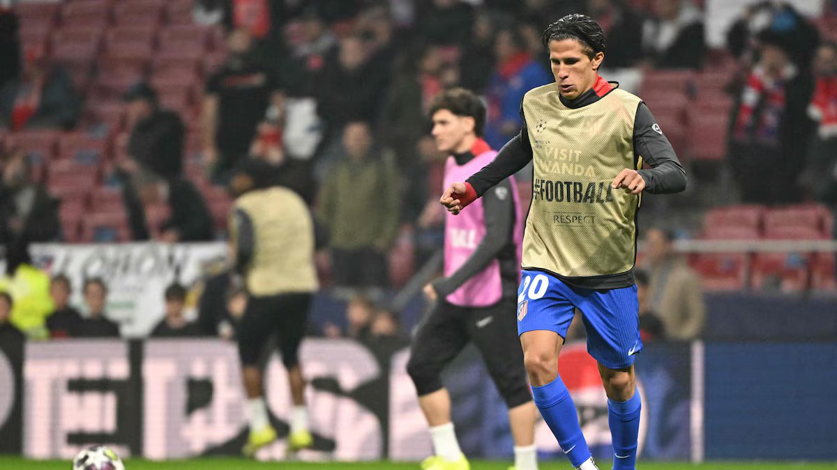 O “Galatasaray” surpreendeu o “Liverpool”, e o “Atlético de Madrid” tenta fazer a diferença frente ao “Tottenham” na Liga dos Campeões.