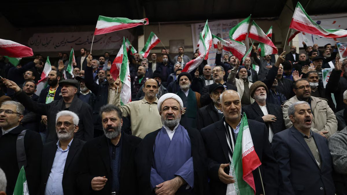 O Irã nomeou o filho do aiatolá Ali Khamenei como seu novo líder supremo