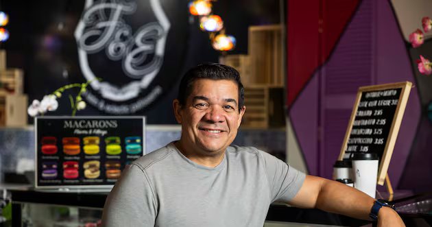 O chef de Utah, Adalberto Diaz, enfrenta um obstáculo no campeonato de panificação definitivo – Deseret News