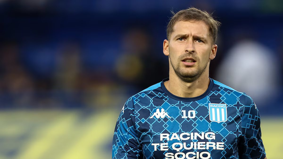 O jogador do Racing foi brutalmente agredido em sua casa e foi excluído do jogo desta noite pelo clube.