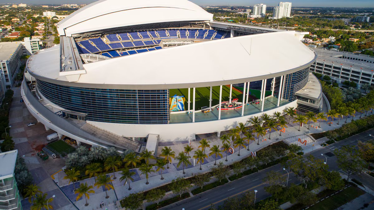 Onde fica o parque lendDepot? templo do beisebol em Miami sediará as finais do WBC de 2026