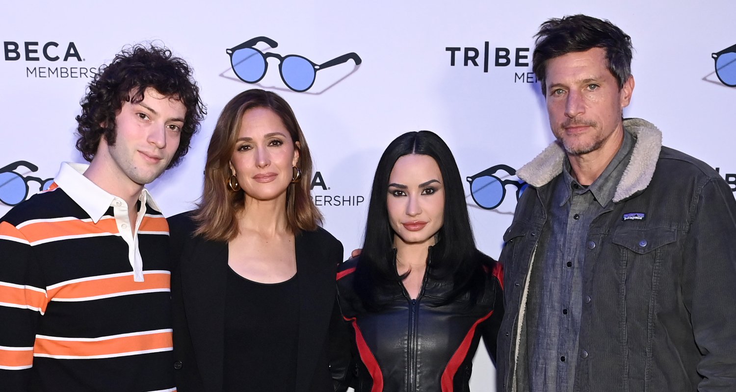 Rose Byrne, Demi Lovato e outros saem para promover o filme ‘TOW’ em Nova York | Demi Lovato, Dominic Sessa, Rose Byrne, Simon Rex | Notícias e fofocas sobre celebridades | Entretenimento, fotos e vídeos