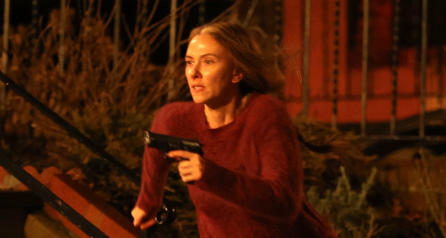 Scarlett Johansson corre pelas ruas do Queens filmando cenas noturnas de ‘O Exorcista’ | Scarlett Johansson, O Exorcista | Notícias e fofocas sobre celebridades | Entretenimento, fotos e vídeos