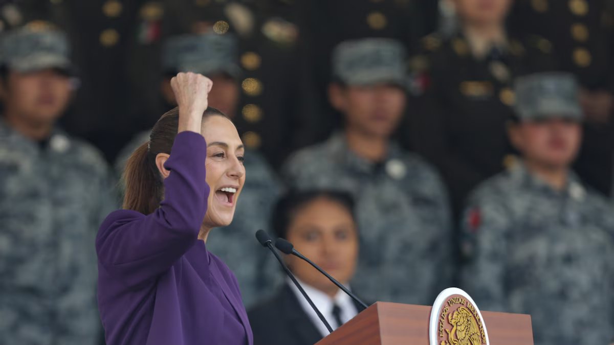 Scheinbaum comemora a decisão milionária de usar taxímetros