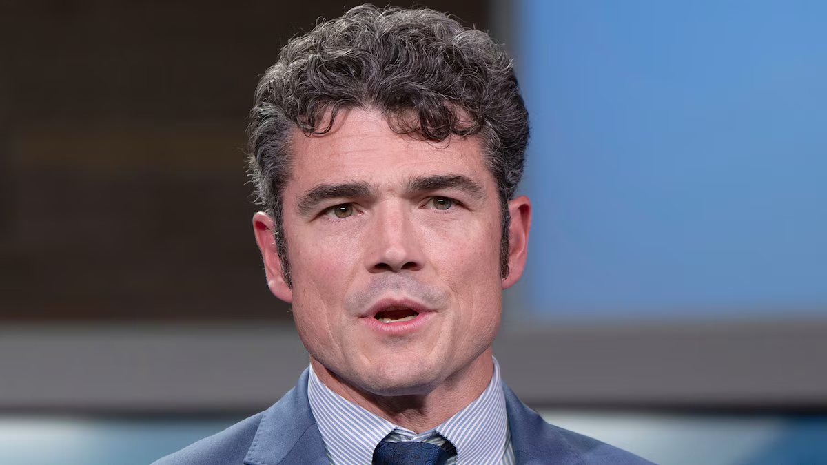 Sua esposa morreu em um ataque suicida. Quem é Joe Kent, o chefe do contraterrorismo que deu as costas a Trump?