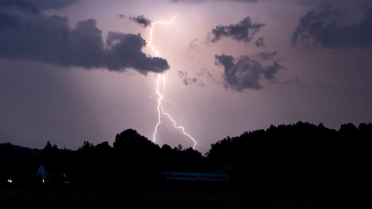 Tempo instável, vento, forte tempestade e chuva são esperados durante 48 horas. áreas afetadas