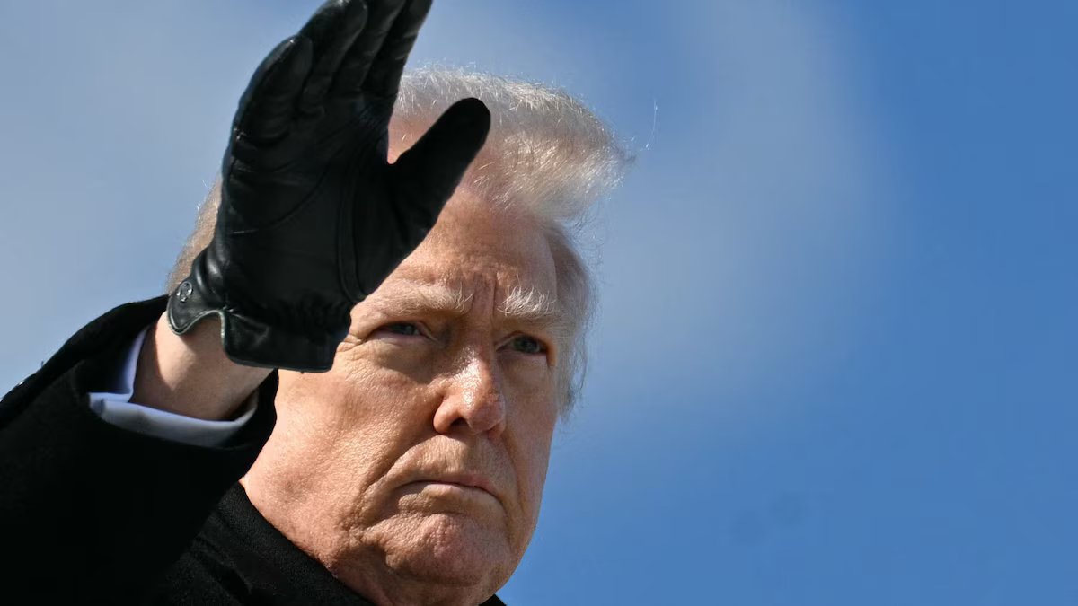 Trump ameaçou destruir todas as centrais eléctricas do Irão se não abrir o Estreito de Ormuz.