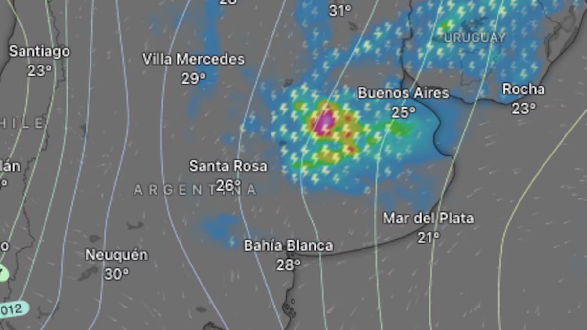 Um alerta amarelo e laranja para furacões e ventos fortes está em vigor neste sábado, 28 de março.