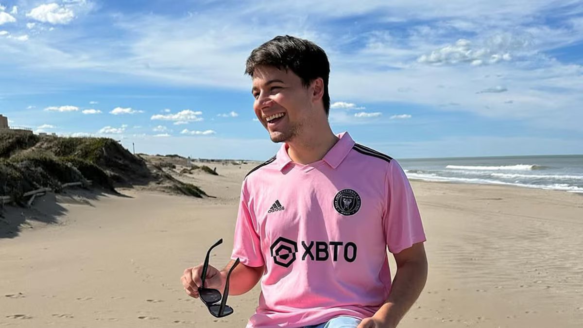 Um cientista da computação descobriu se houve cumplicidade interna na fraude com a Aerolíneas Argentinas.