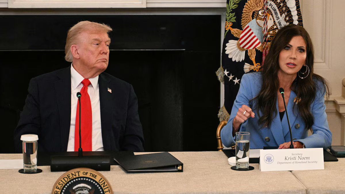 Um golpe para o ICE. Trump demitiu Kristi Noem do DHS e aumenta a incerteza sobre seu plano de deportação em massa