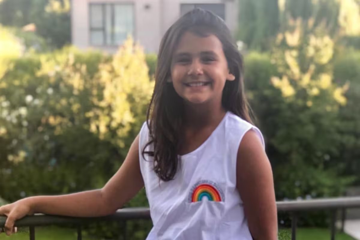 A filha de Amalia Granata e da outra Fabbiani, Uma, completou 18 anos. é assim que ele se parece hoje.