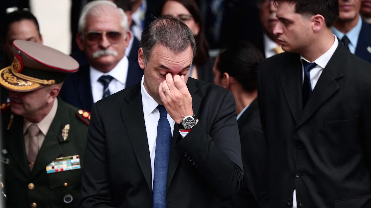 Adorni tenta retomar o controle da agenda com declarações e reuniões com ministros