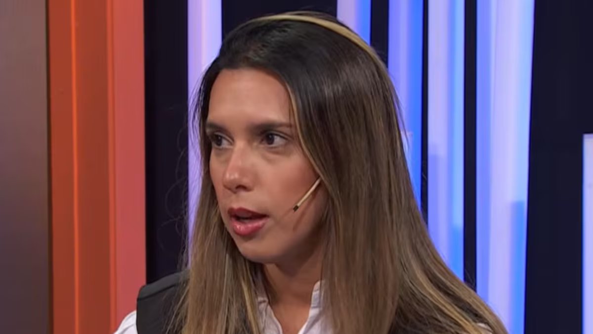 Agostina Paes atacou seu pai por vídeo que o mostrava fazendo gestos racistas