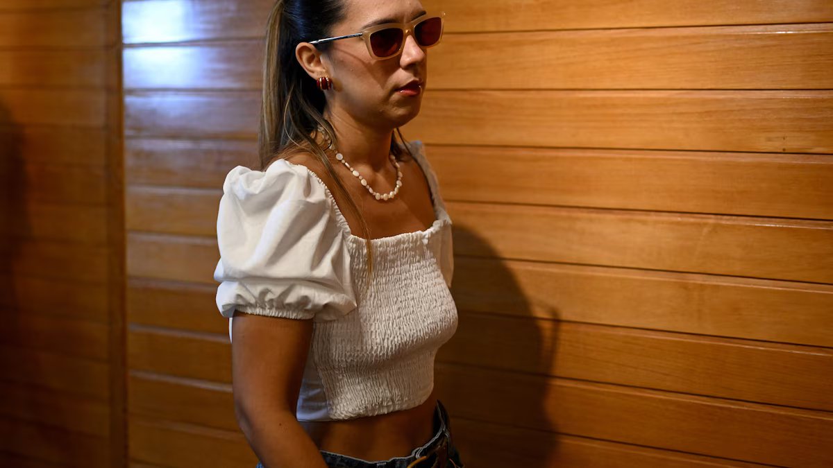 Agostina Paes se prepara para retornar ao país. esta será a viagem dele do Brasil