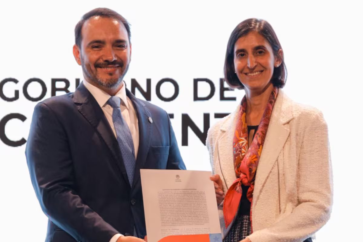 Anúncio: investirão US$ 2 bilhões em uma fábrica de celulose em Corrientes e estimam que criará 13 mil empregos.