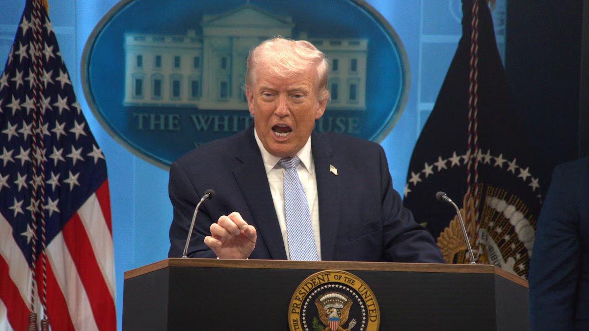 Após a ameaça ao Irão, Trump aprecia a oferta do Paquistão de adiar o ultimato