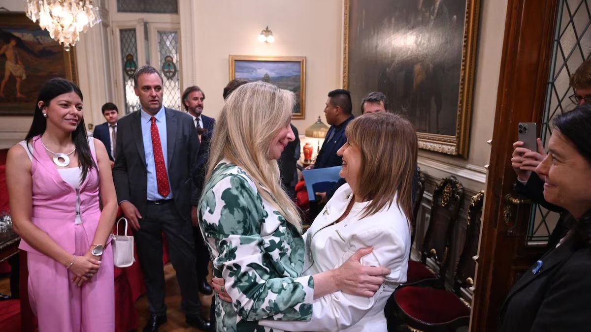 Após semanas de tensão interna, Patricia Bulrich busca fazer as pazes com Carina Mille