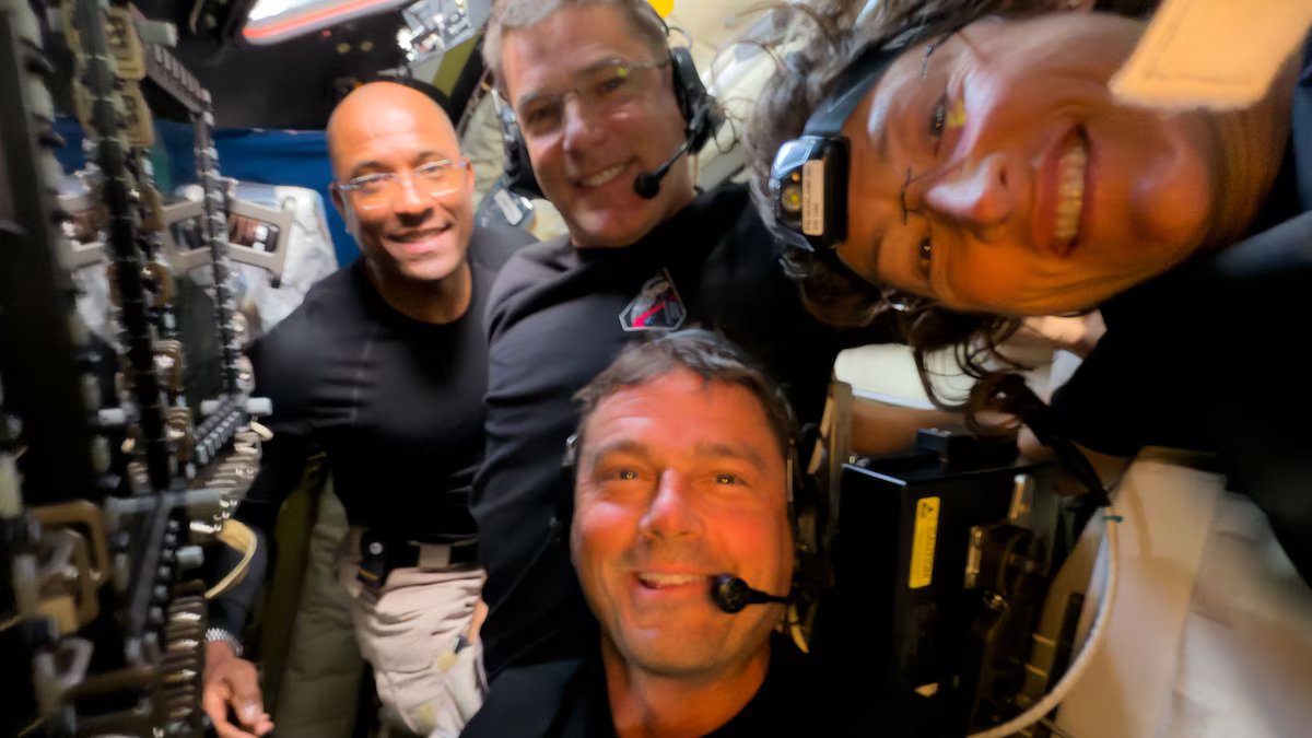 Ártemis II hoje. hora e como assistir à transmissão ao vivo do retorno da missão da NASA